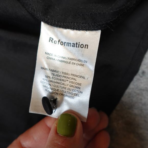 Reformation Top Womens Large NWT Livvy in Black Peasant Lace Detail V-Neck Puff - Picture 6 of 12